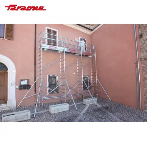 Top System Triple Scaffold Tower Composition